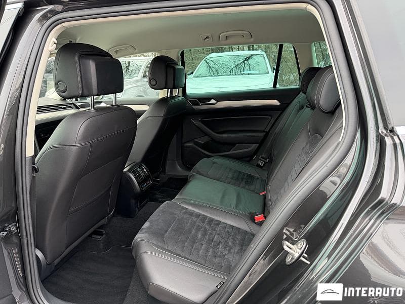 2019 Volkswagen Passat — Miniatură 19