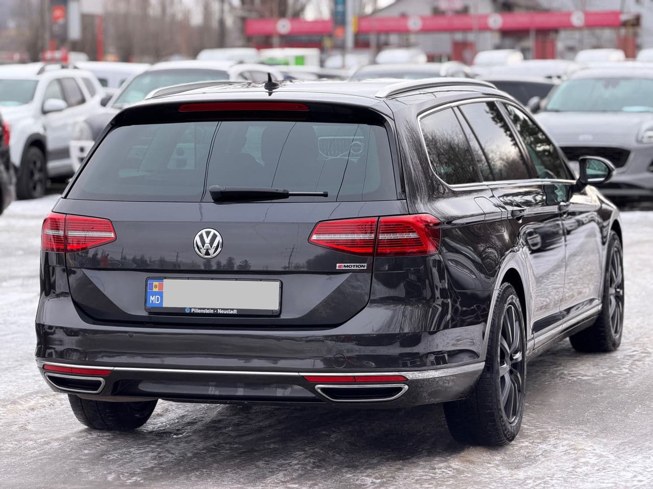 2019 Volkswagen Passat — Miniatură 2