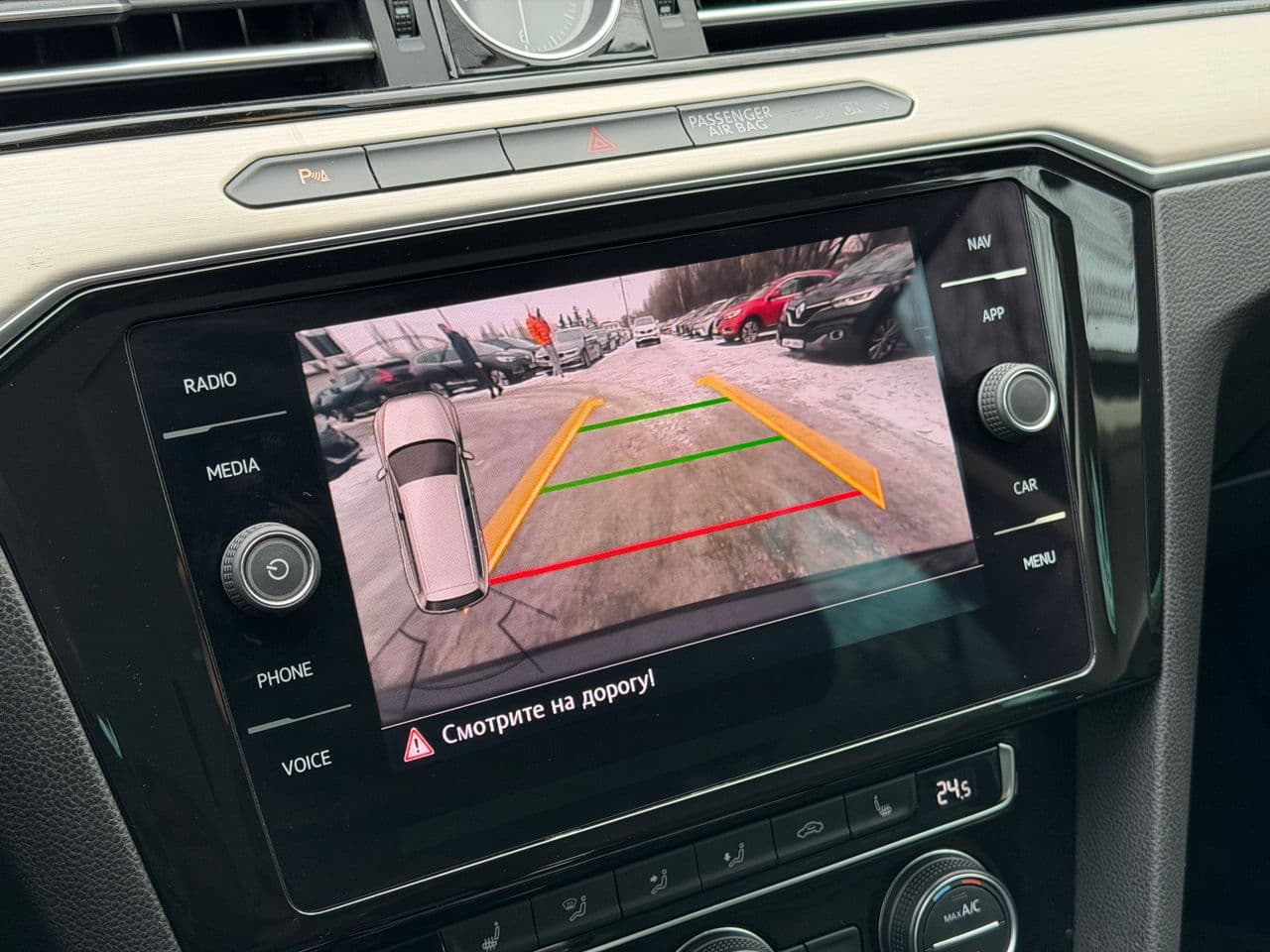 2019 Volkswagen Passat — Miniatură 14