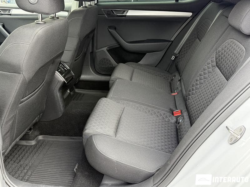 2023 Skoda Superb — Miniatură 16