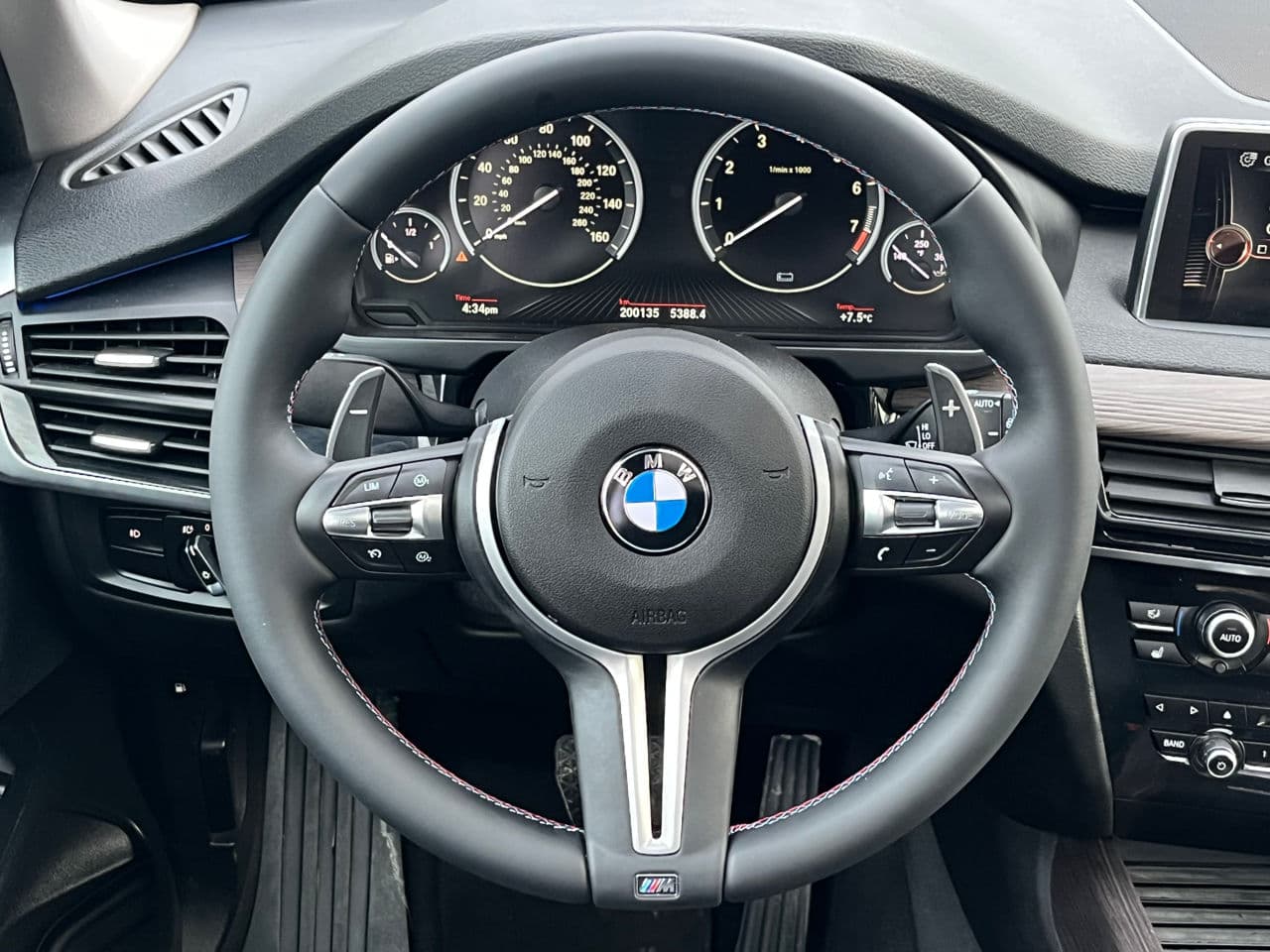 2016 BMW X5 4.0e — Miniatură 9