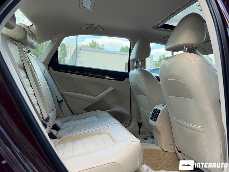 2013 Volkswagen Passat — Miniatură 19