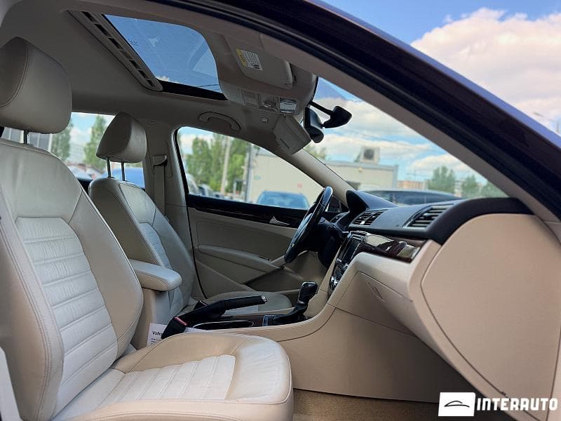 2013 Volkswagen Passat — Miniatură 16