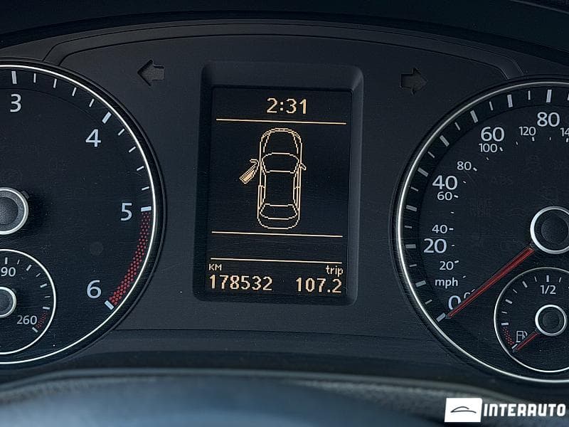 2013 Volkswagen Passat — Miniatură 12