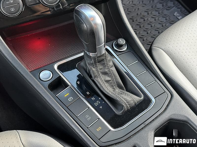 Volkswagen Jetta 2018 — Миниатюра 11