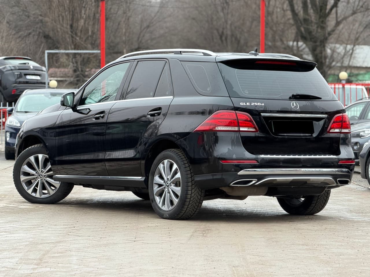 2016 Mercedes GLE 250 — Miniatură 3