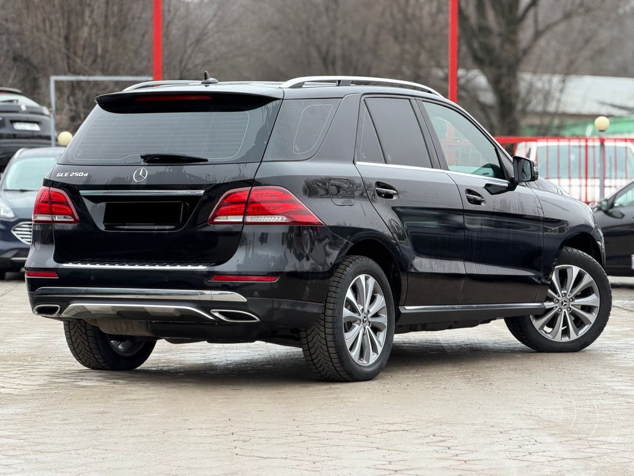 2016 Mercedes GLE 250 — Miniatură 2