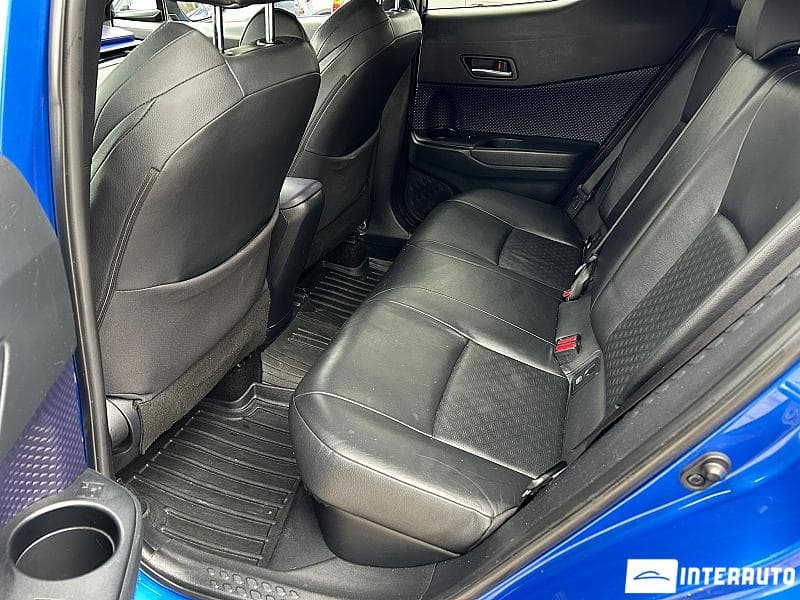 2017 Toyota C-HR — Miniatură 17