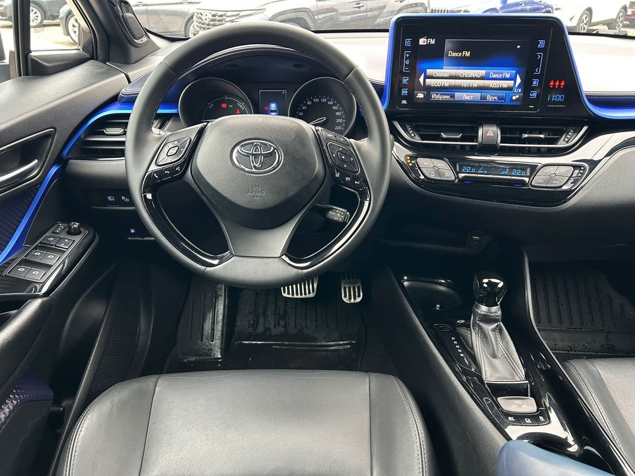 2017 Toyota C-HR — Miniatură 7