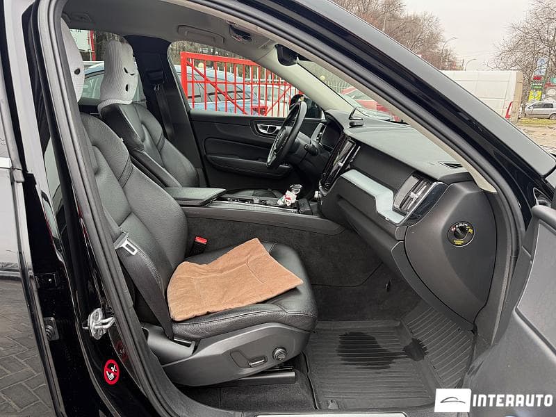 2018 Volvo XC 60 — Miniatură 5