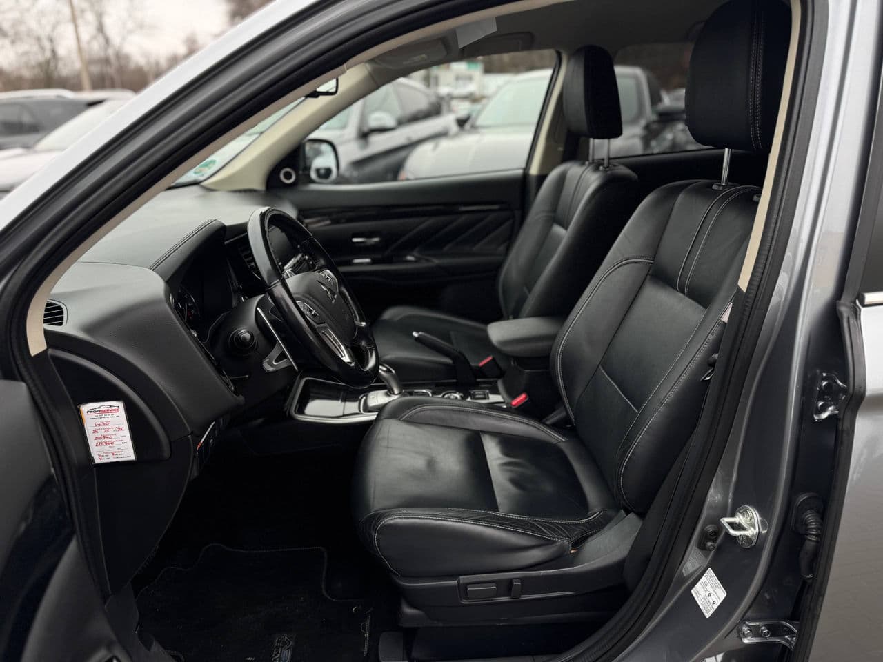 Mitsubishi Outlander 2015 — Миниатюра 5