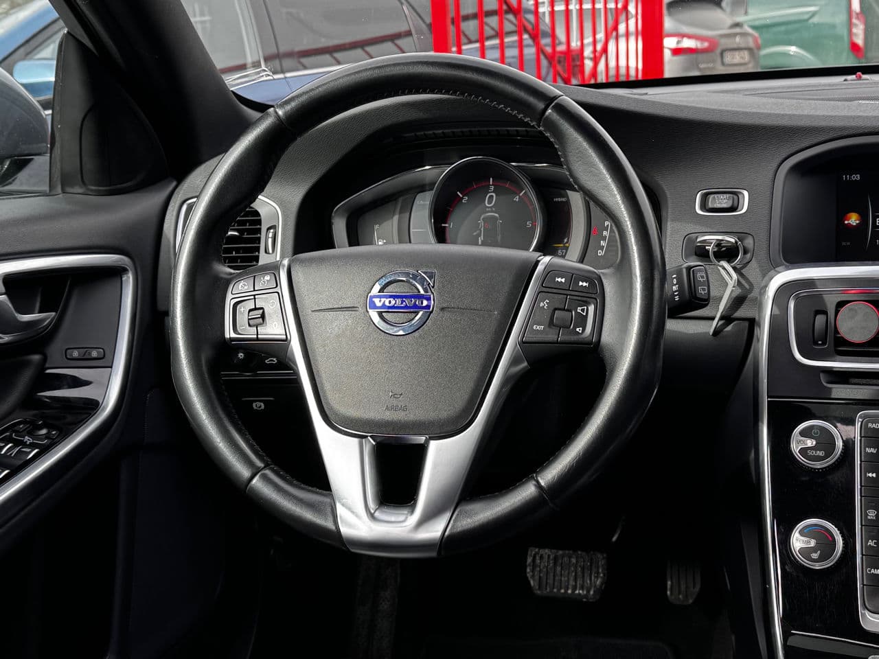 Volvo V 60 2016 — Миниатюра 8