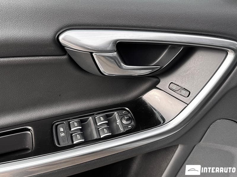 Volvo V 60 2016 — Миниатюра 17