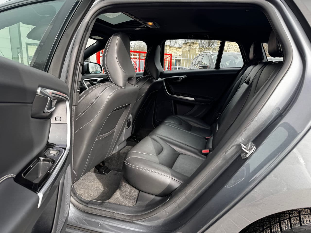 Volvo V 60 2016 — Миниатюра 21