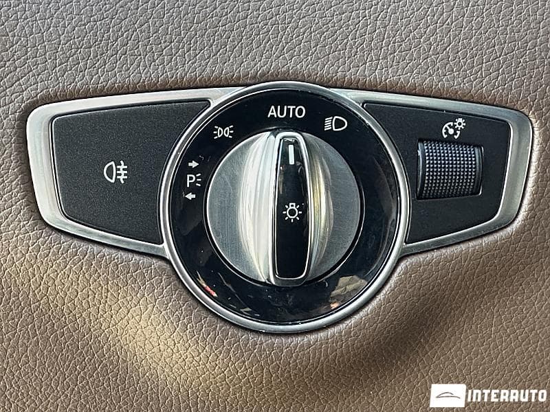 2016 Mercedes E 300 — Miniatură 22