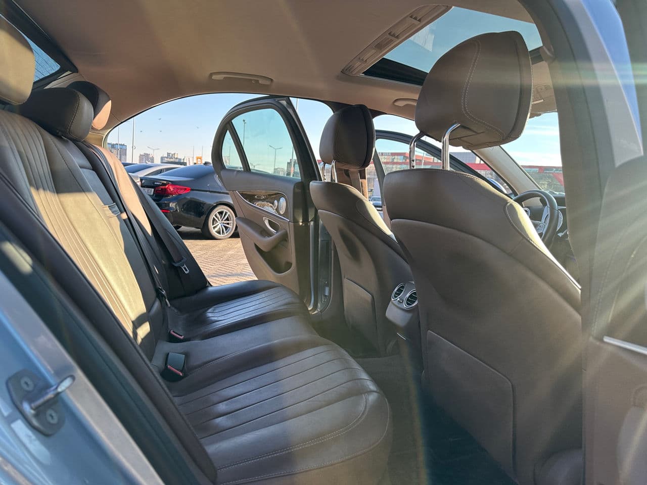 2016 Mercedes E 300 — Miniatură 16