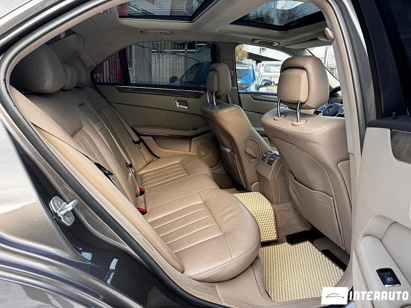 2009 Mercedes E 350 — Miniatură 19