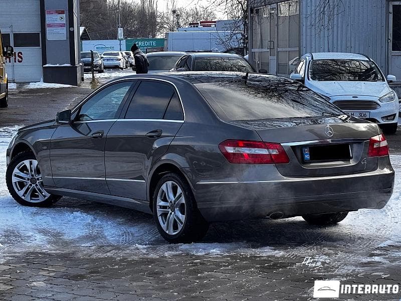 2009 Mercedes E 350 — Miniatură 4