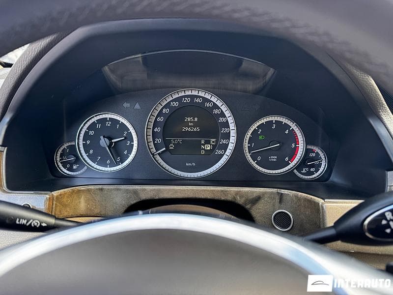 2009 Mercedes E 350 — Miniatură 9