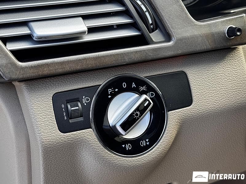 2009 Mercedes E 350 — Miniatură 16
