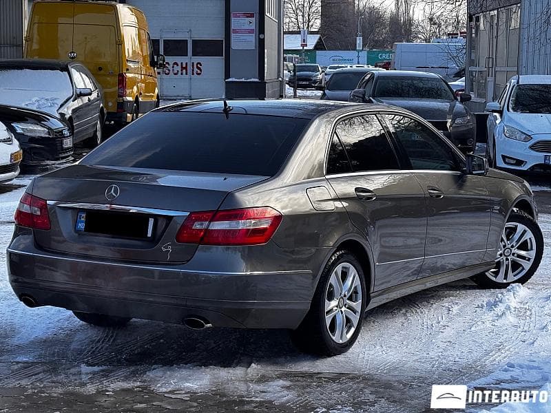 2009 Mercedes E 350 — Miniatură 2