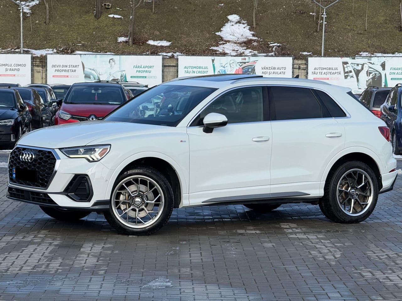 2019 Audi Q3 — Miniatură 2