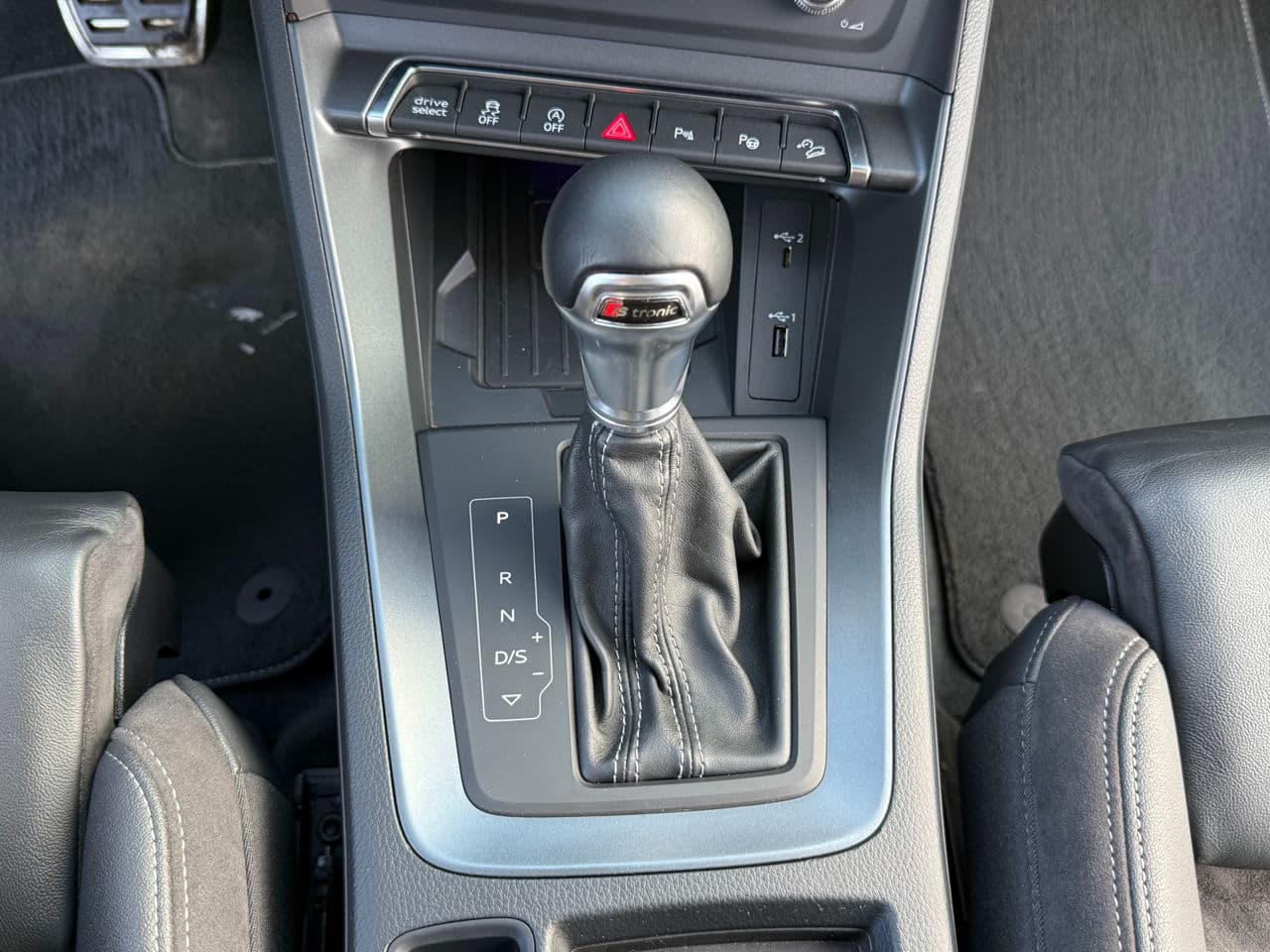 2019 Audi Q3 — Miniatură 13