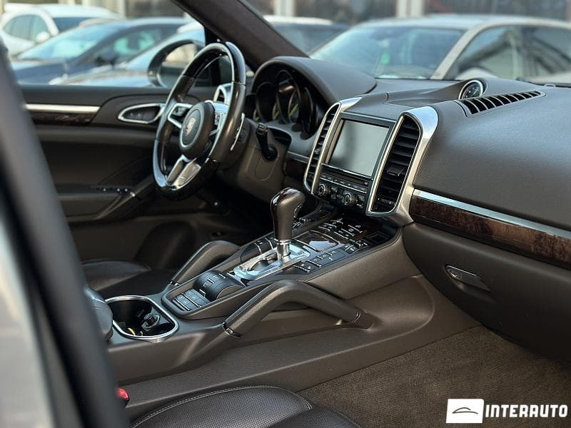 Porsche Cayenne S Hybrid 2015 — Миниатюра 17