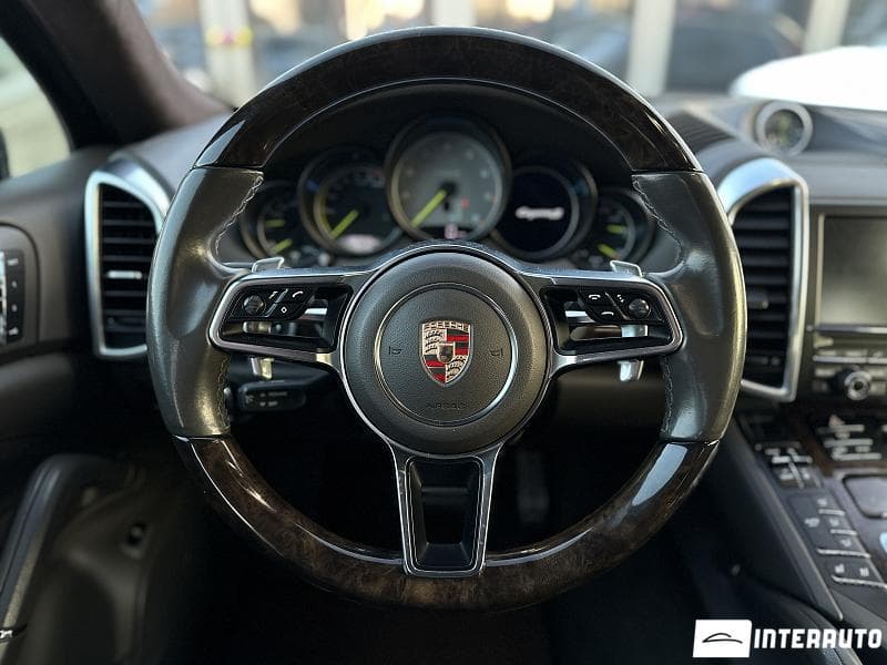 Porsche Cayenne S Hybrid 2015 — Миниатюра 11