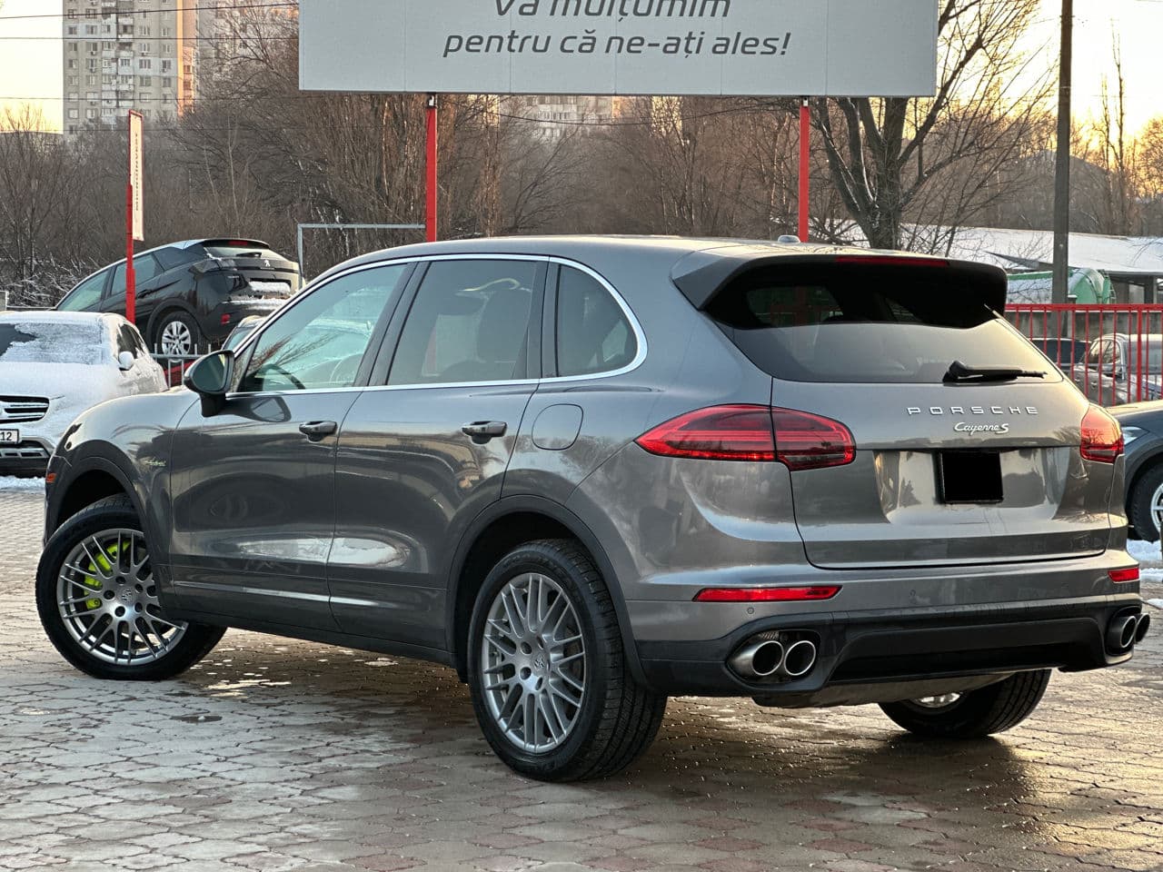 Porsche Cayenne S Hybrid 2015 — Миниатюра 3