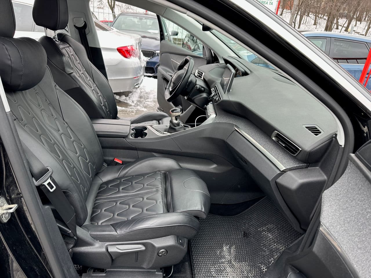 Peugeot 5008 2020 — Миниатюра 5