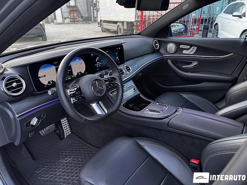 2020 Mercedes E 300e — Miniatură 5