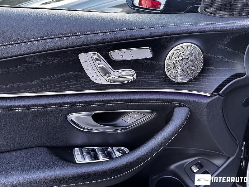 2020 Mercedes E 300e — Miniatură 27