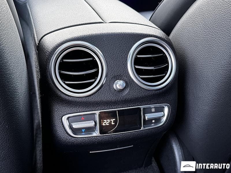 2020 Mercedes E 300e — Miniatură 21