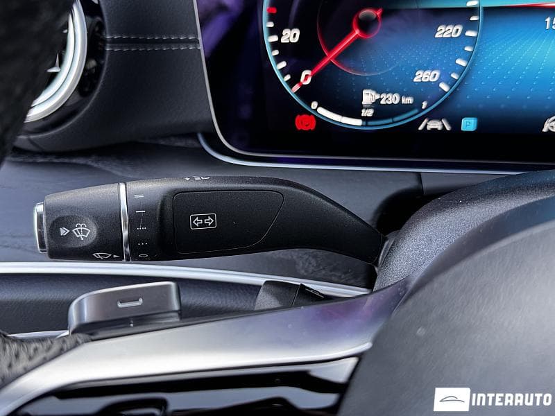 2020 Mercedes E 300e — Miniatură 25