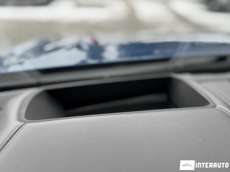BMW 840i 2020 — Миниатюра 11