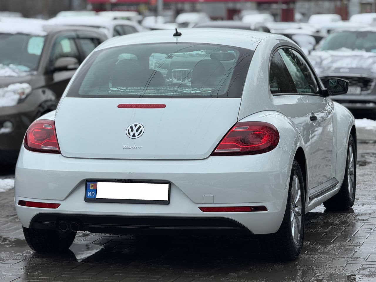 2017 Volkswagen Beetle — Miniatură 2