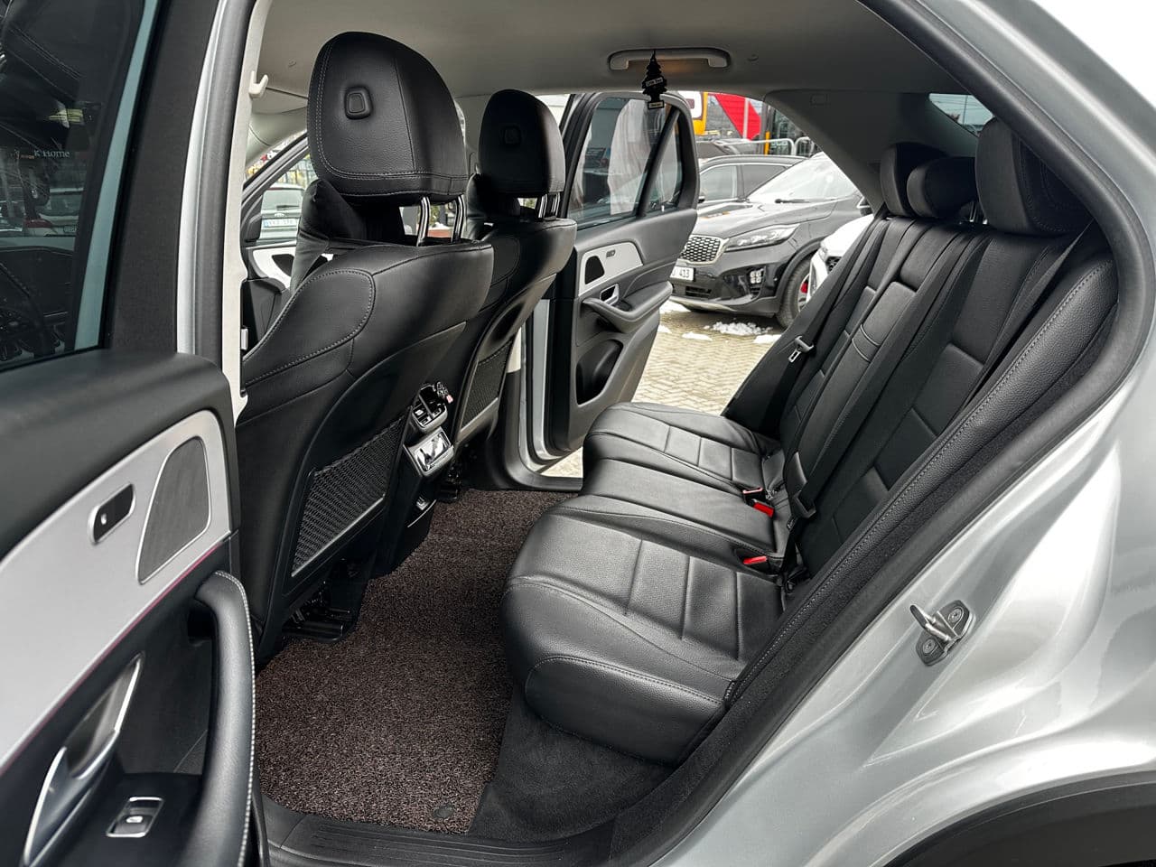 Mercedes GLE 300d 2019 — Миниатюра 13