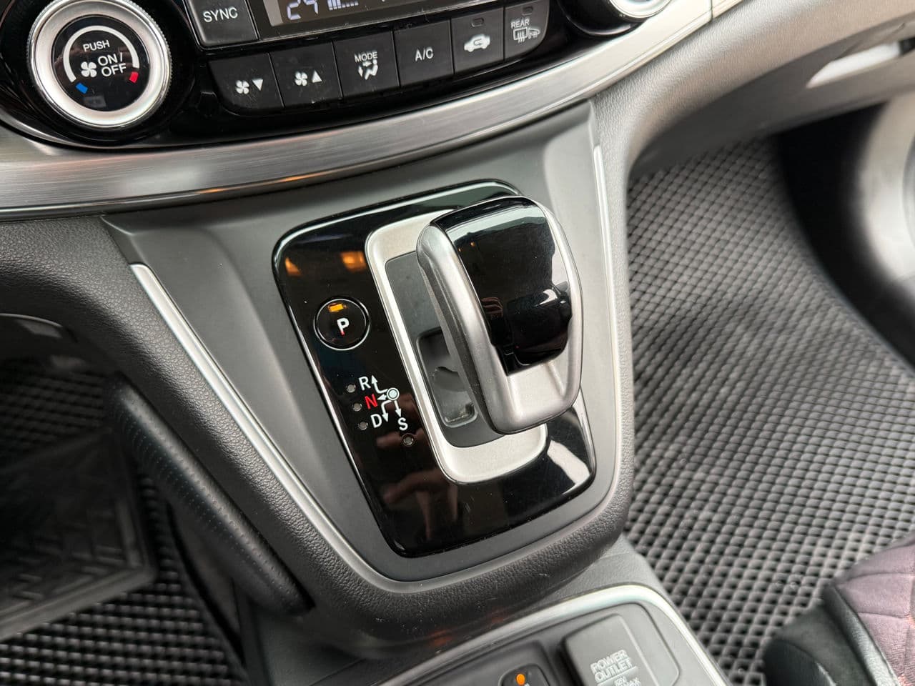 2015 Honda CR-V — Miniatură 11