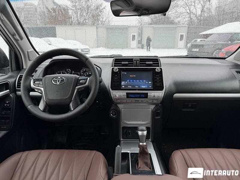 2018 Toyota Land Cruiser Prado — Miniatură 10