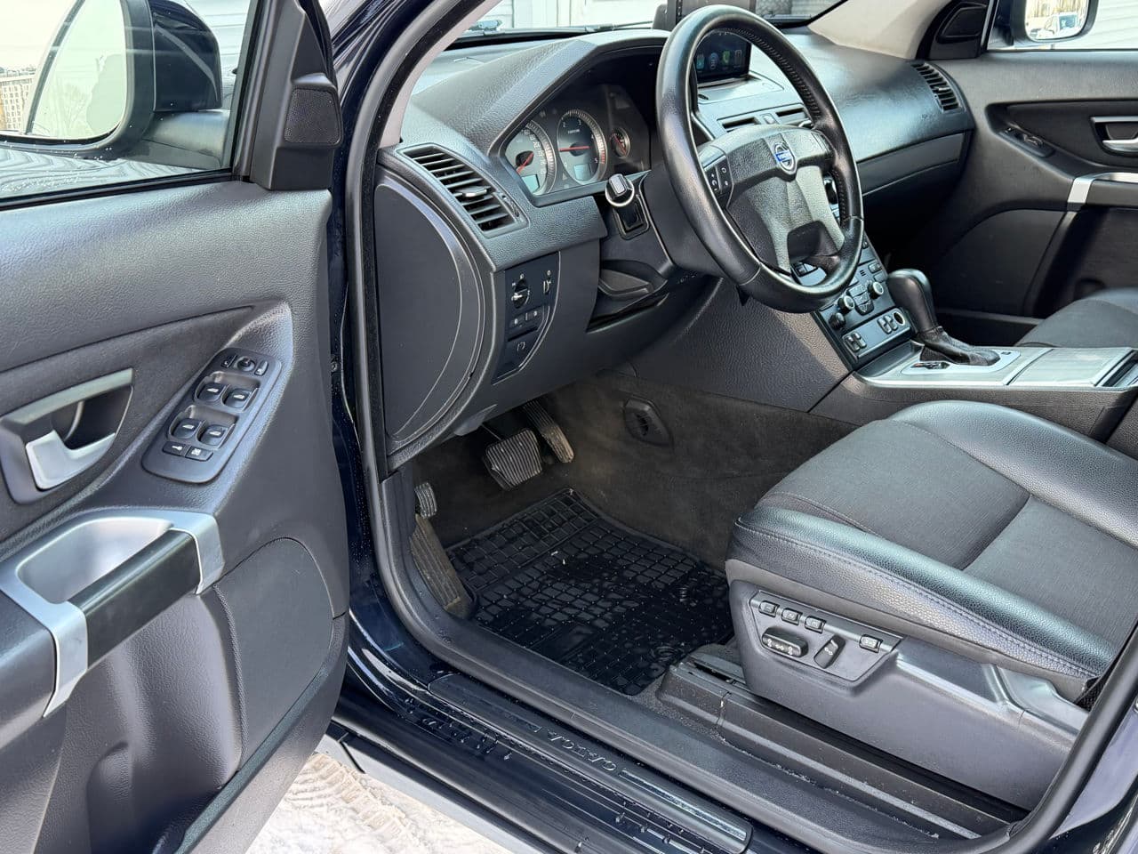 2010 Volvo XC 90 — Miniatură 5