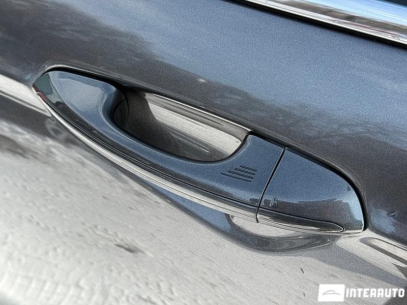 2017 Ford Mondeo — Miniatură 18