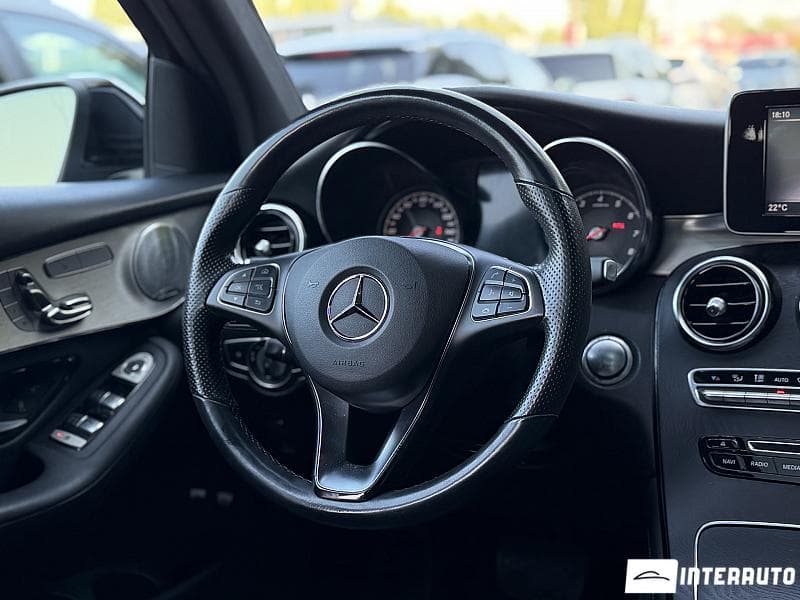 2019 Mercedes GLC 350e — Miniatură 13