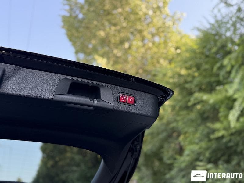 2019 Mercedes GLC 350e — Miniatură 6