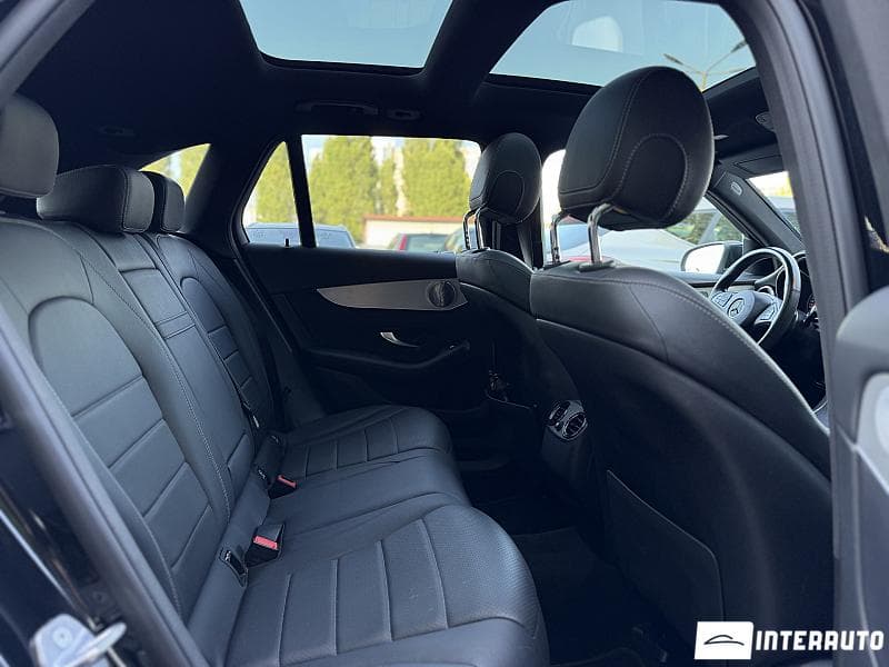2019 Mercedes GLC 350e — Miniatură 22