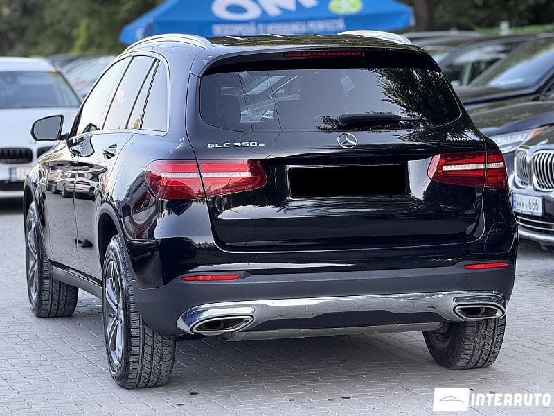 2019 Mercedes GLC 350e — Miniatură 2
