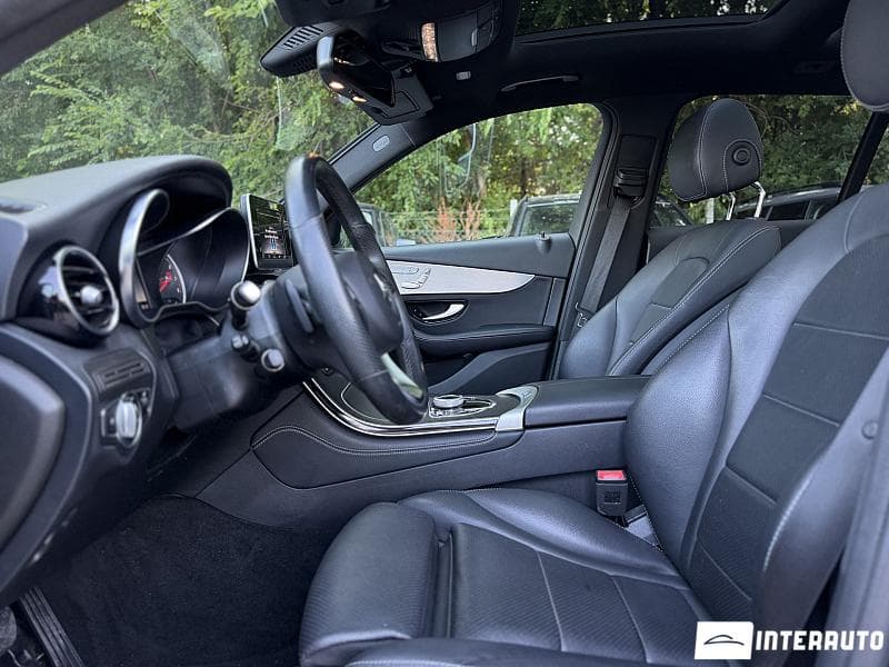 2019 Mercedes GLC 350e — Miniatură 10