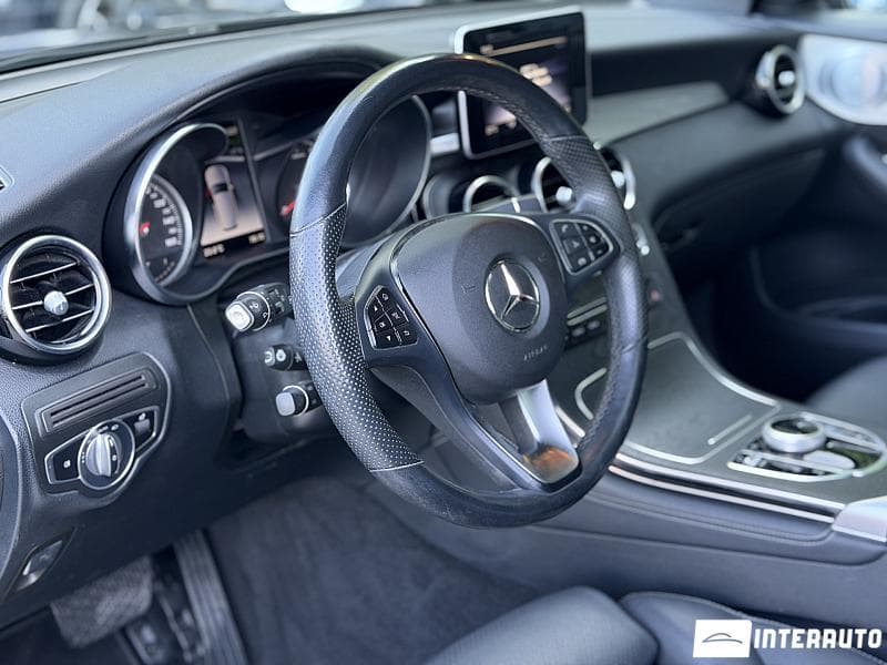 2019 Mercedes GLC 350e — Miniatură 11