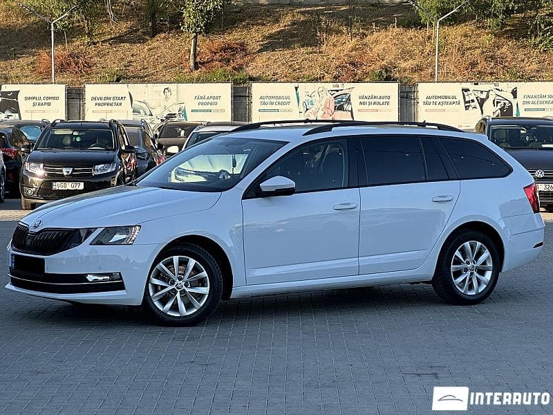 2017 Skoda Octavia — Miniatură 2