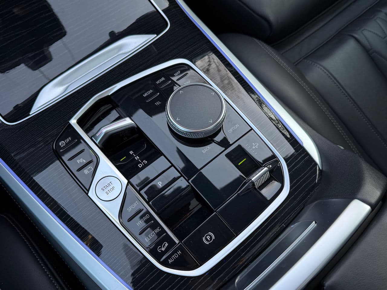 2023 BMW X5 5.0e — Miniatură 19